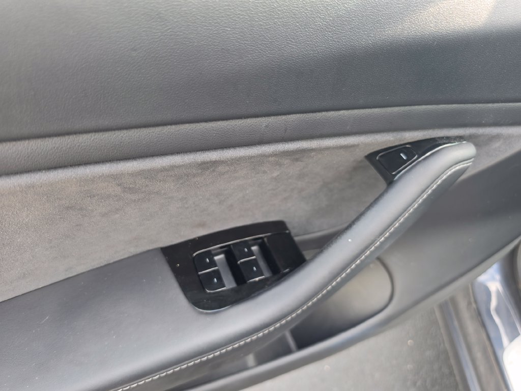Used 2018 Tesla Model 3 RWD image 21