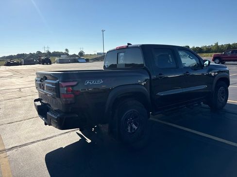 Used 2025 Nissan Frontier PRO-4X AWD/4WD image 9