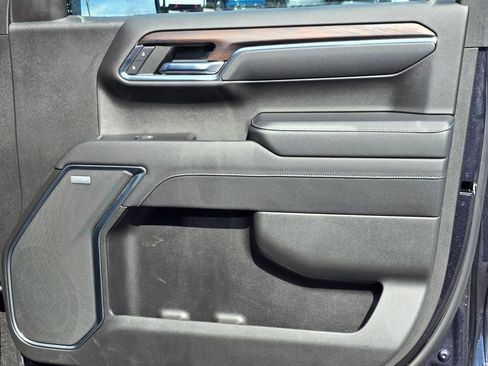 Certified 2023 GMC Sierra 1500 SLT w/ SLT Convenience Package image 46