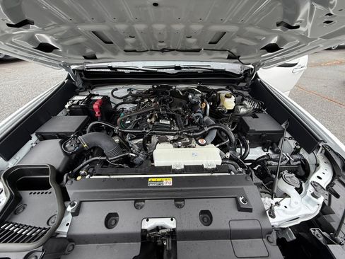 Used 2024 Toyota Tacoma SR5 image 18