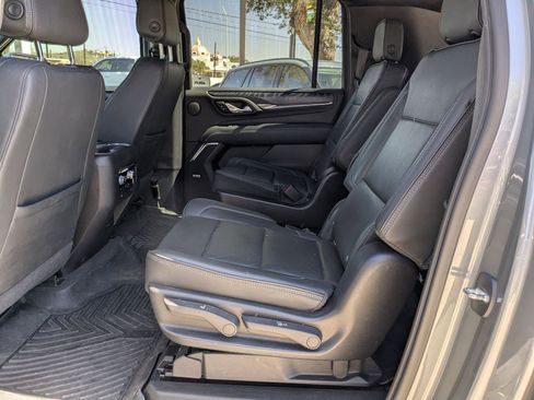 Used 2021 GMC Yukon XL Denali image 21