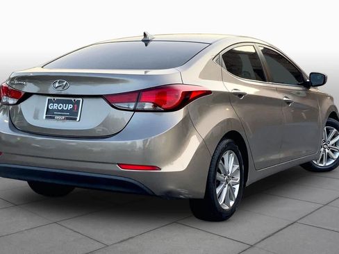 Used 2014 Hyundai Elantra SE w/ Option Group 02 FWD image 13
