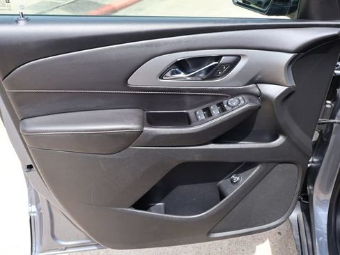 Used 2020 Chevrolet Traverse LT FWD image 23