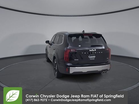 Used 2025 Kia Telluride S AWD/4WD image 11