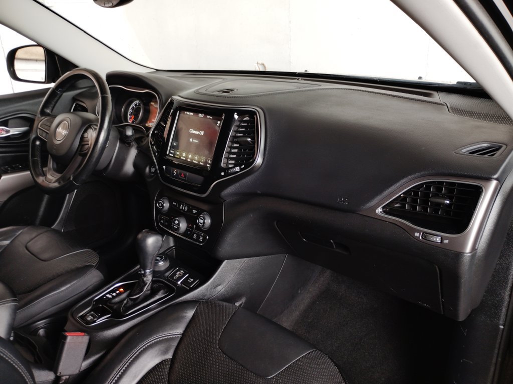 Used 2020 Jeep Cherokee Limited AWD/4WD image 13