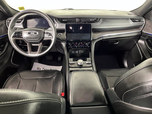 Used 2023 Jeep Grand Cherokee Overland AWD/4WD image 42