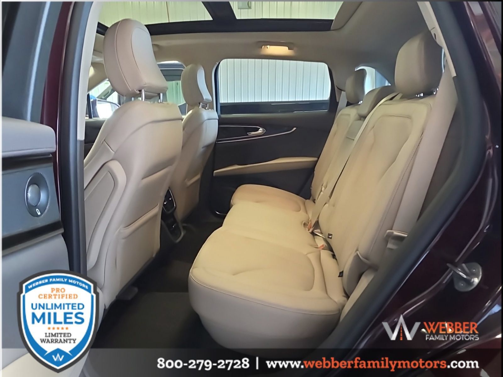 Used 2023 Lincoln Nautilus Reserve w/ Luxury Package AWD/4WD image 14