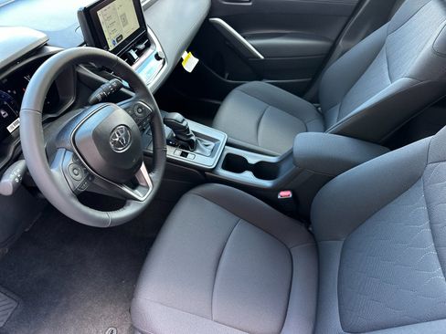 New 2026 Toyota Corolla Cross LE image 9