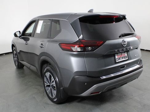 Certified 2023 Nissan Rogue SV image 4