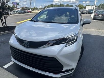 Used 2023 Toyota Sienna XLE