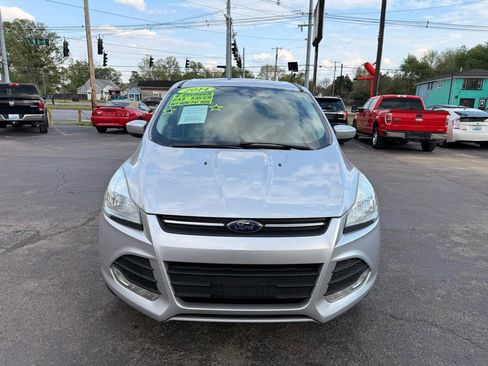 Used 2014 Ford Escape SE image 3