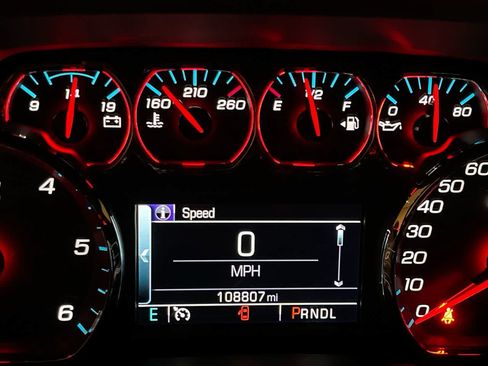 Used 2018 GMC Yukon XL SLE AWD/4WD image 15