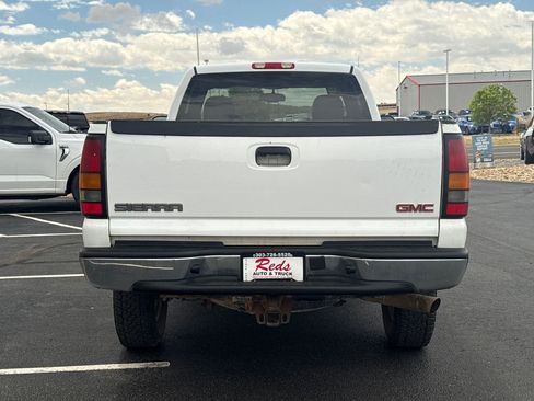 Used 2004 GMC Sierra 2500 SLE w/ Skid Plate Package AWD/4WD image 10