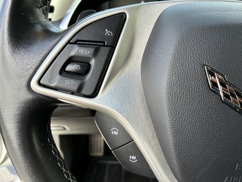 Used 2019 Chevrolet Corvette Stingray Coupe w/ 1LT RWD image 24