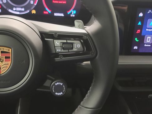 New 2026 Porsche Cayenne image 18