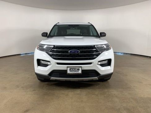 Used 2021 Ford Explorer XLT w/ Equipment Group 202A AWD/4WD image 3
