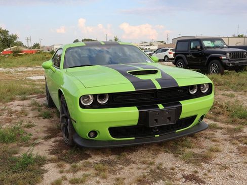 Used 2023 Dodge Challenger R/T w/ Plus Package RWD image 8
