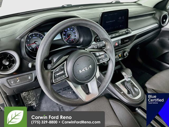 Used 2024 Kia Forte LXS w/ LXS Technology Package FWD image 11