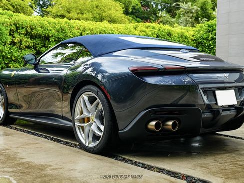 Used 2026 Ferrari Roma Spider RWD image 15