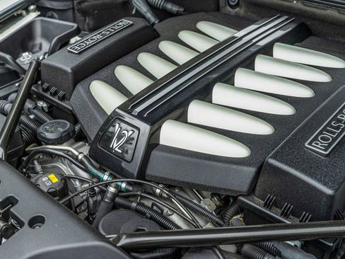 Used 2015 Rolls-Royce Ghost image 25