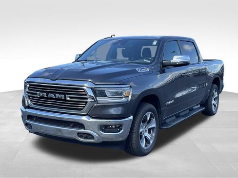 Used 2023 RAM 1500 Laramie AWD/4WD image 4
