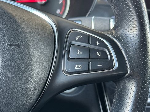 Used 2019 Mercedes-Benz GLC 300 4MATIC image 31