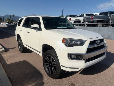 Used 2018 Toyota 4Runner Limited AWD/4WD image 3