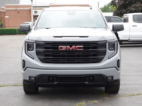 Used 2024 GMC Sierra 1500 Elevation AWD/4WD image 6