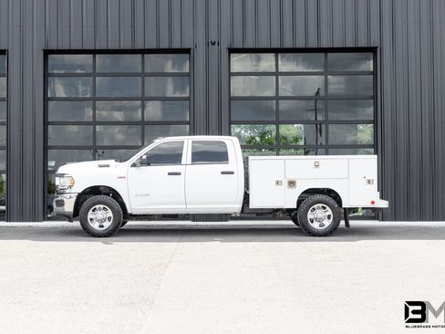 Used 2022 RAM 2500 Tradesman AWD/4WD image 1