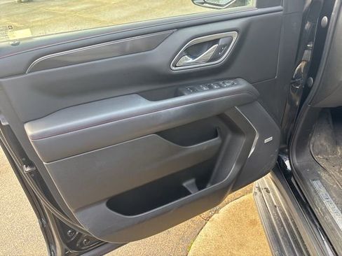 Used 2023 Chevrolet Suburban RST w/ Luxury Package image 25