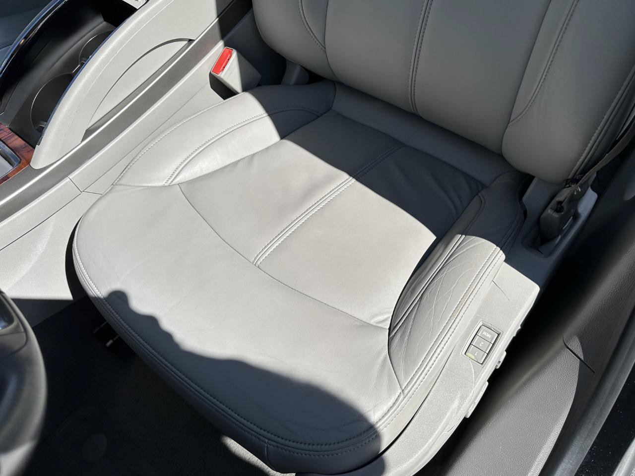 Used 2012 Buick LaCrosse Premium FWD image 26