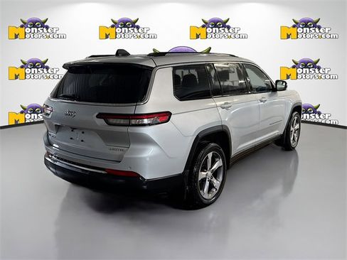 Used 2022 Jeep Grand Cherokee L Limited w/ Luxury Tech Group II image 4