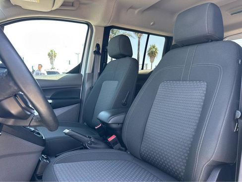 Used 2019 Ford Transit Connect XLT FWD image 7