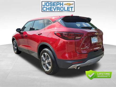 Used 2025 Chevrolet Blazer LT AWD/4WD image 3