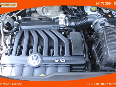 Used 2018 Volkswagen Atlas Launch Edition FWD image 28