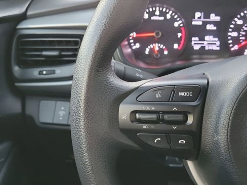 Used 2020 Kia Rio LX image 27