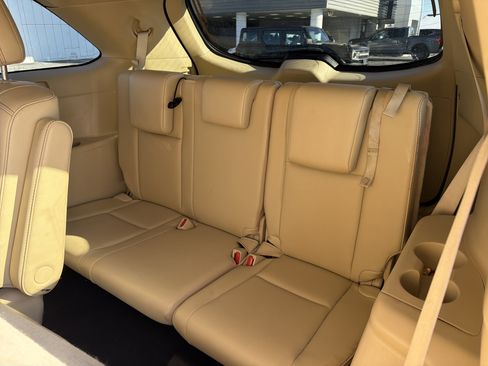 Used 2019 Toyota Highlander XLE image 33