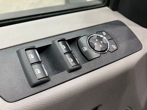 Used 2020 Ford F450 XL w/ Power Equipment Group image 19