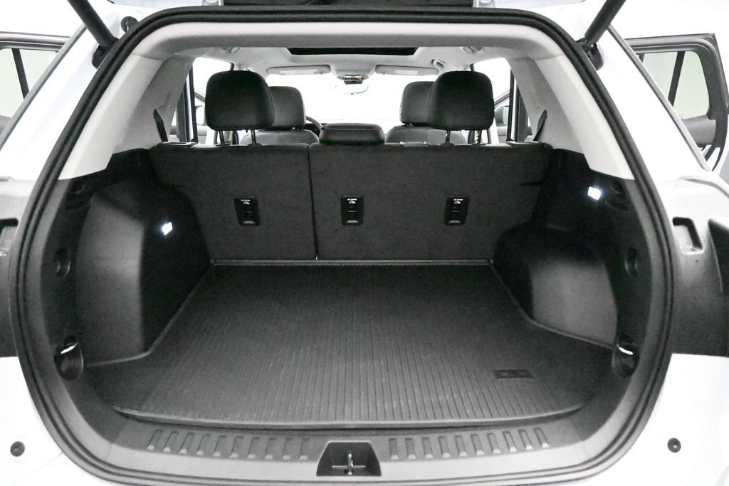New 2027 GMC Terrain Denali w/ LPO, Floor Liner Package AWD/4WD image 23