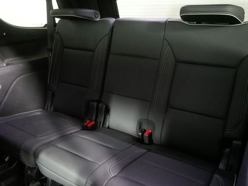 Used 2023 GMC Yukon SLT w/ SLT Premium Package AWD/4WD image 21