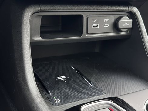 New 2025 Honda Pilot Touring image 32