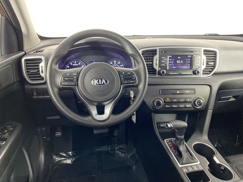 Used 2018 Kia Sportage LX AWD/4WD image 18