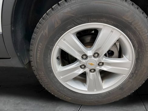 Used 2021 Chevrolet Trax LS w/ Tint and Cruise Package image 19