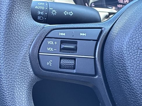 Certified 2025 Honda Accord SE image 26