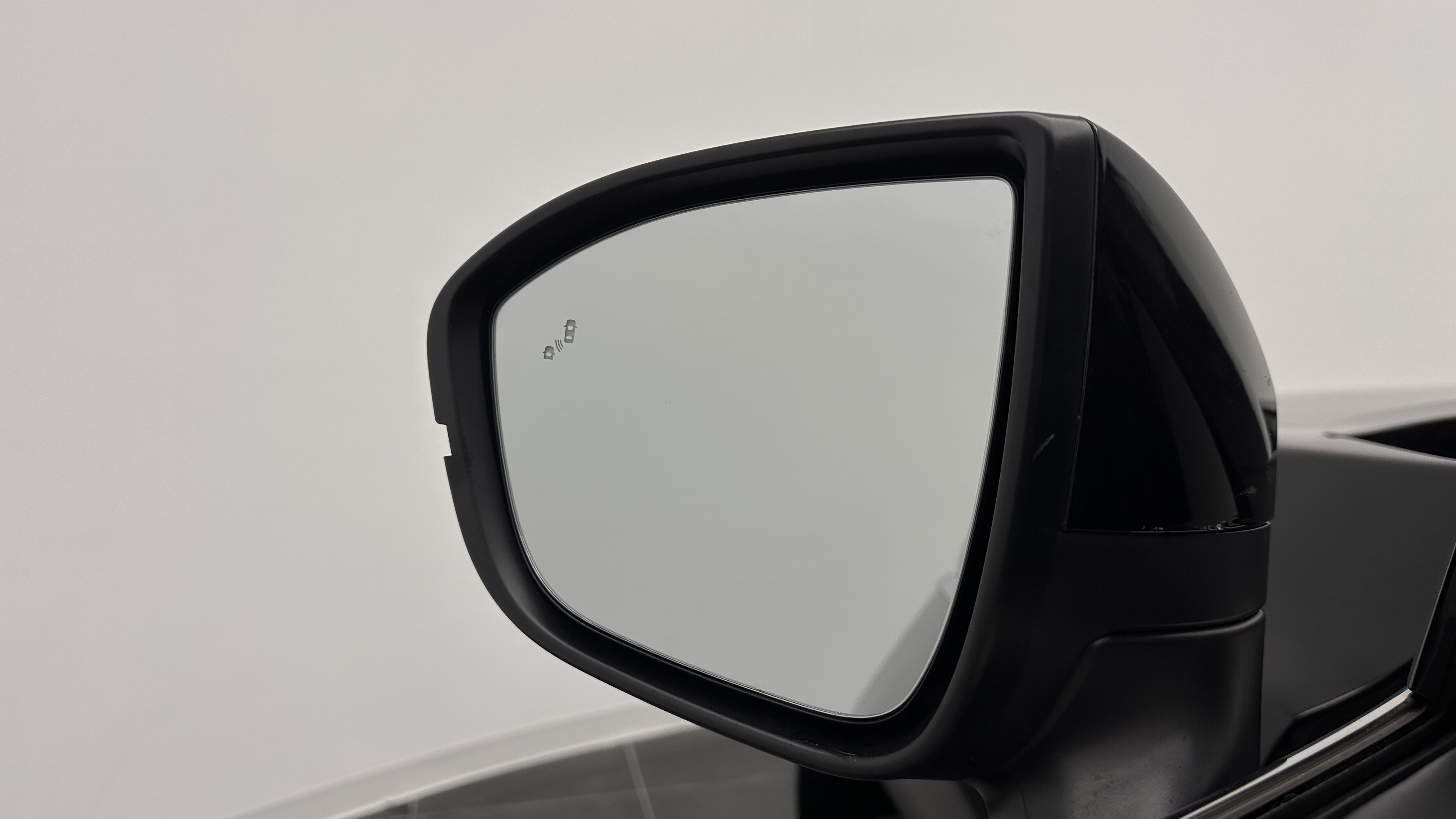 Used 2023 Nissan Pathfinder SV FWD image 12