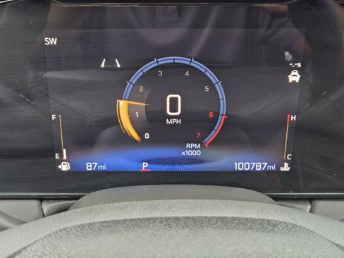 Used 2024 Chevrolet TrailBlazer LS w/ LS Confidence Package FWD image 17
