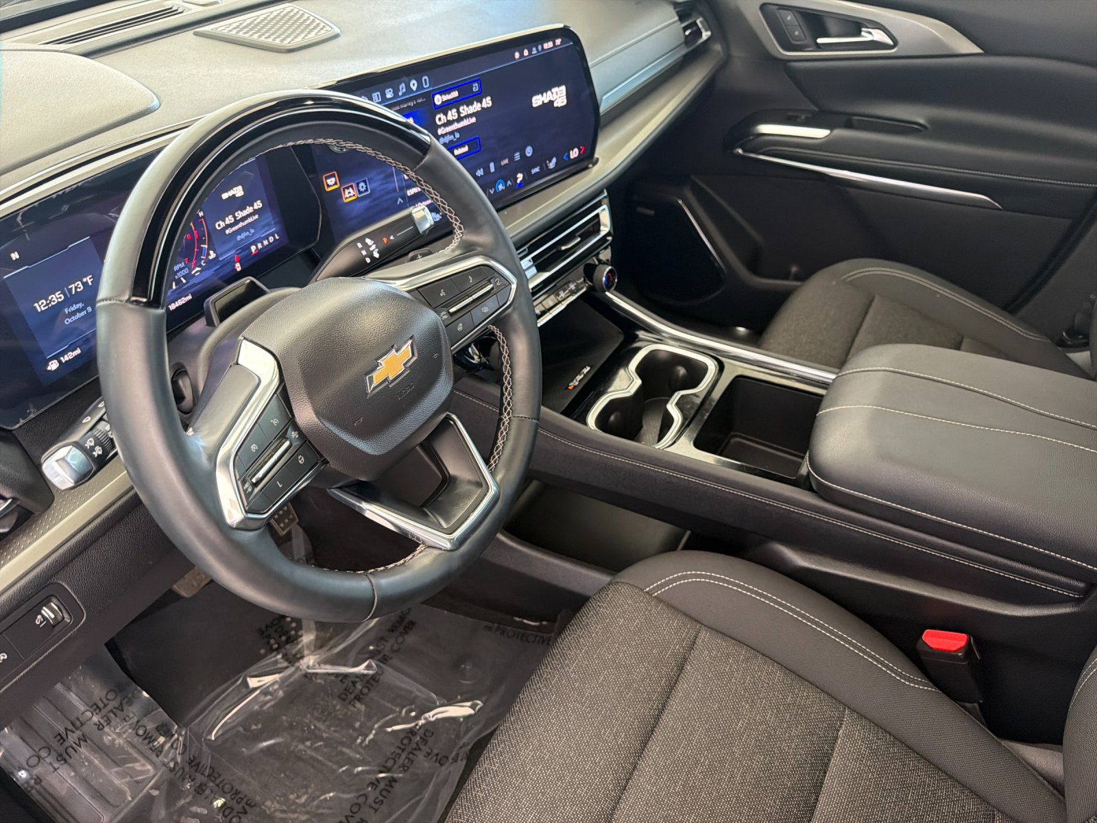 Used 2025 Chevrolet Traverse LT w/ Enhanced Driving Package FWD image 9