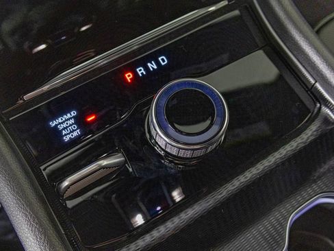 New 2025 Jeep Grand Cherokee Limited w/ Luxury Tech Group II image 24