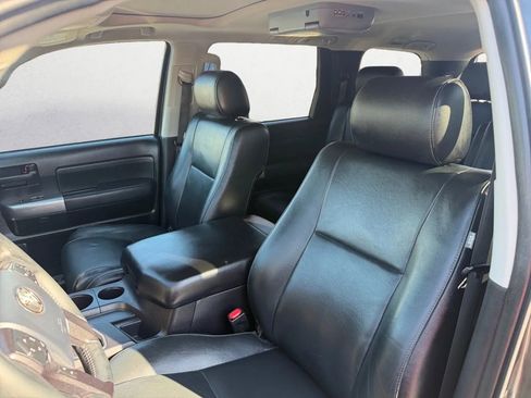 Used 2019 Toyota Sequoia TRD Sport w/ TRD Sport Premium Package image 15