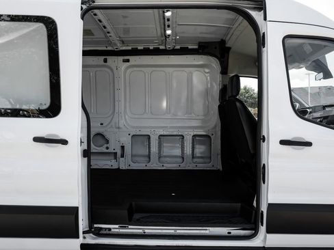 Used 2021 Ford Transit 250 Medium Roof image 33